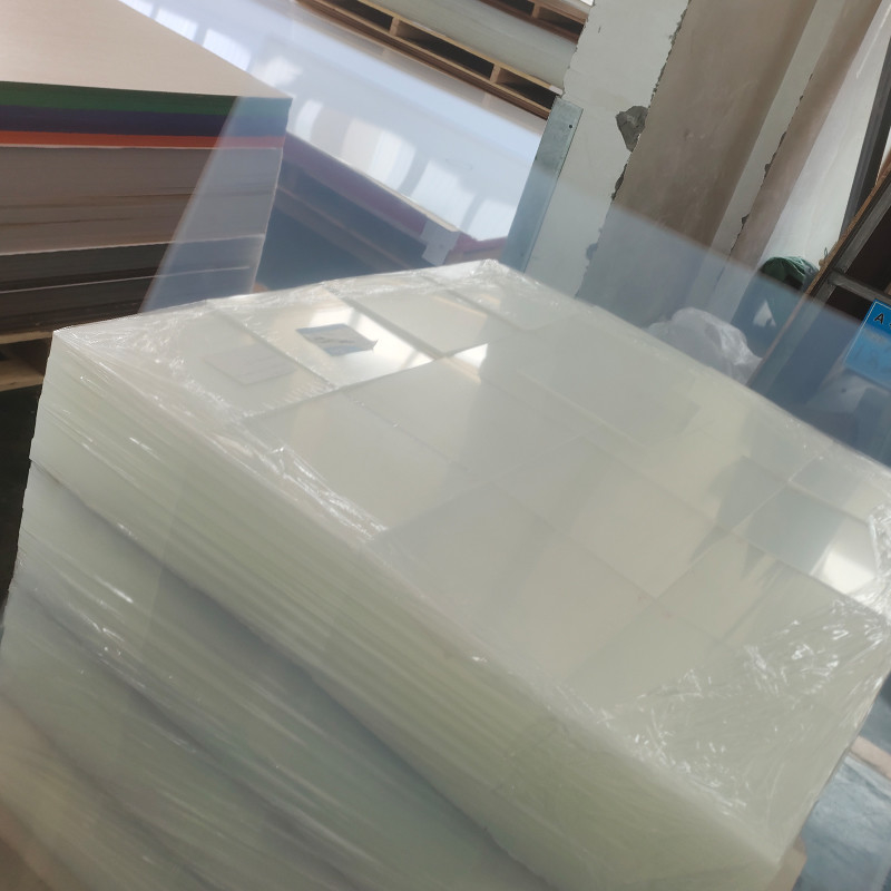 1220*2440mm Cast PMMA Clear Acrylic Sheet Warna Disesuaikan 20mm 15m