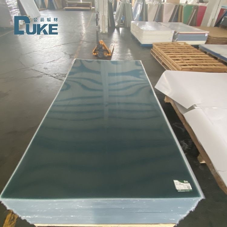 93% Transmisi UV Tinggi Jelas 2.8 mm Cast Acrylic Board 4in 8in 10inch Untuk Laser Cutting