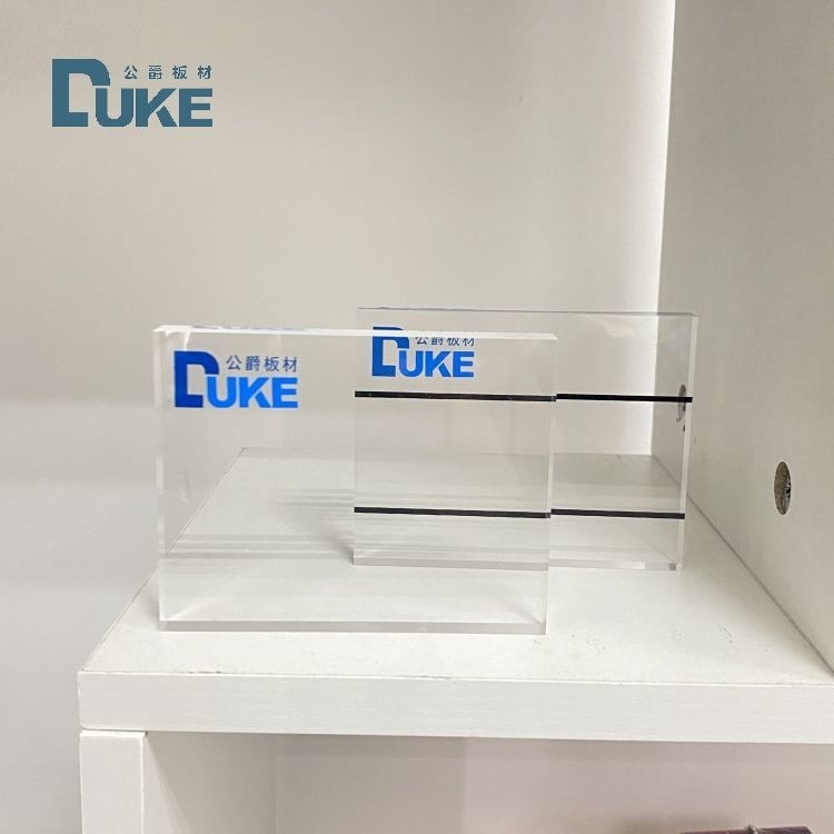 Duke Produsen 8mm Anti-UV Acrylic Board 20x30ft Soundproof Pagar UV 4mm PMMA untuk Ukiran Konstruksi Kota Termasuk