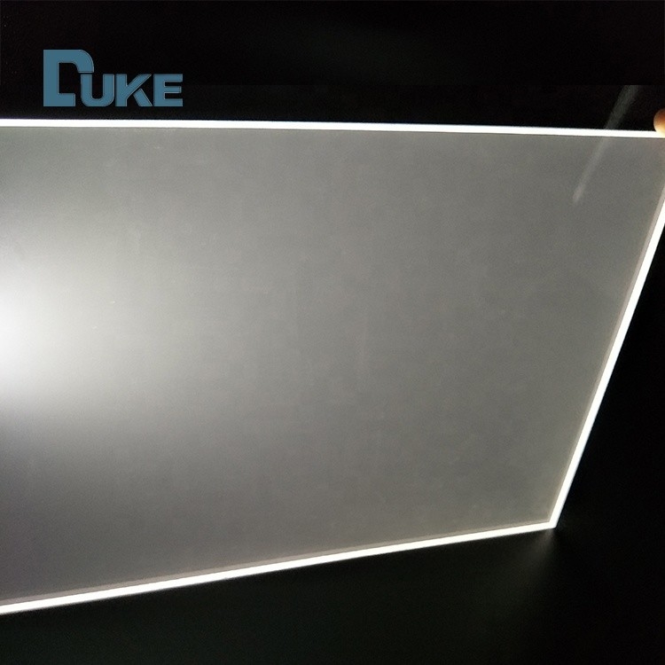 Transmittansi Cahaya Seragam Nano LGP Edge Lit Permukaan Lempar Lampu Akrilik Jelas Piring Panduan