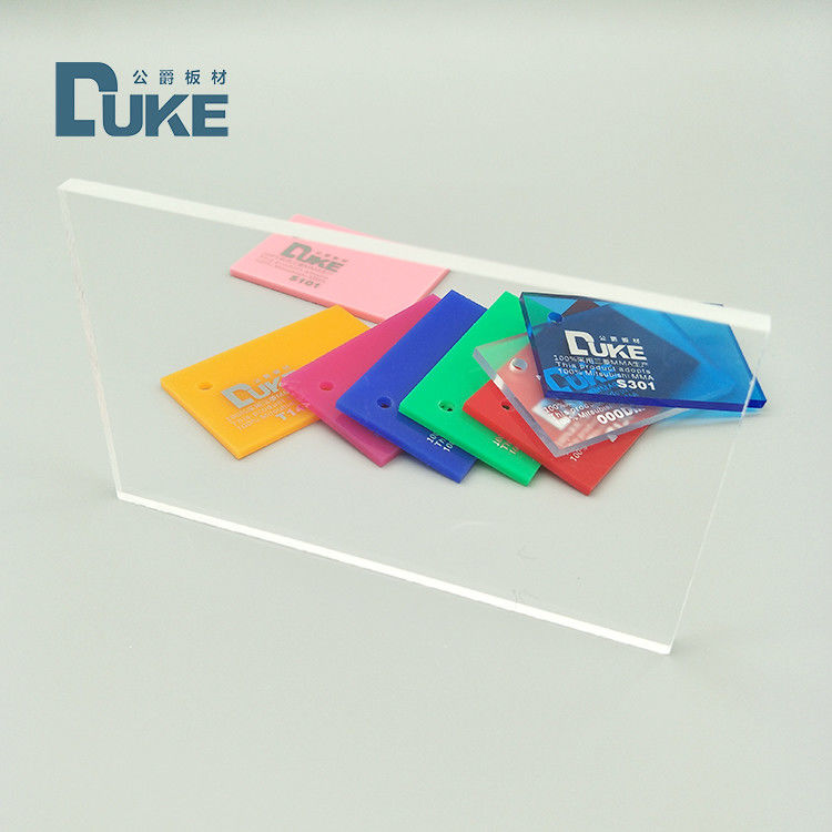 Panel Plexiglass Bening Transmisi Cahaya Tinggi 92% dengan Layanan Pemotongan Laser Kustom untuk Display